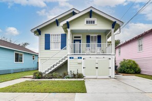 House (2 Bedrooms) | Front of property - Walk to Beach: Galveston Home w/ Fenced Yard! (Galveston)