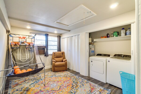 Home W/ Patio & Games Near Dtwn Pensacola! - Pensacola, FL