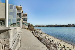 Interior - Waterfront Condo w/ Dock Access in Carlsbad! (Carlsbad)