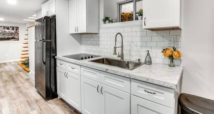 14 Mi to Central Park: Chic Mt Vernon Retreat