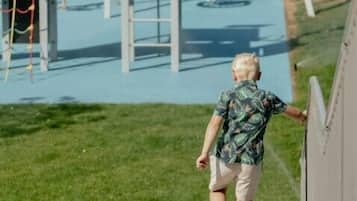 室外兒童遊樂區