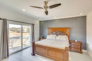 Interior - 9 Mi to Bear Mountain: Family Getaway w/ Game Room (Big Bear City)