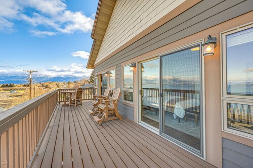 Walk to Flathead Lake: Polson Home w/ Balcony