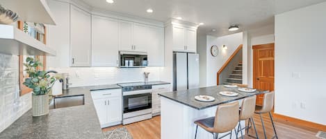 Rumah (2 Bedrooms) | Interior