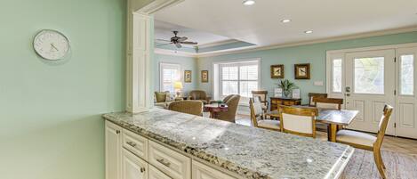 House (2 Bedrooms) | Interior