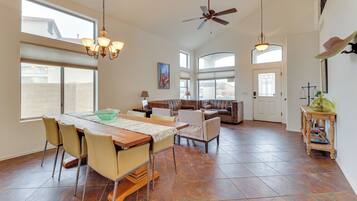 Rumah (4 Bedrooms) | Interior