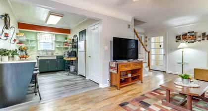 Walk to Adrian College: Family Home in Michigan