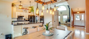 Luxe Mesa View Home on 35 Acres w/ Wraparound Deck