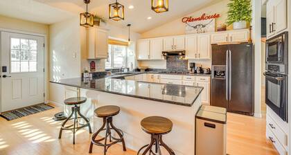 Luxe Mesa View Home on 35 Acres w/ Wraparound Deck