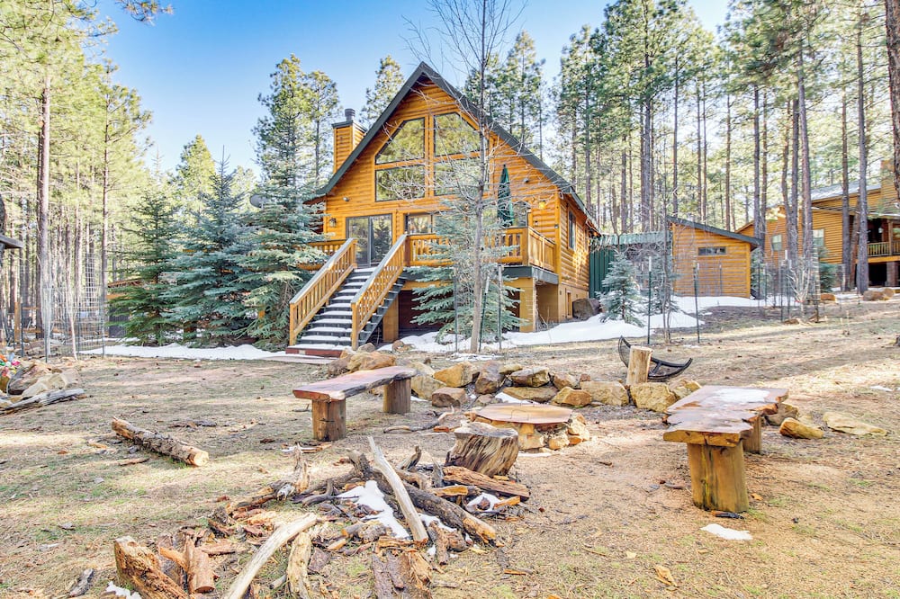 Family-friendly Cabin w/ Fire Pit in Forest Lakes - Willow Springs Lake, AZ