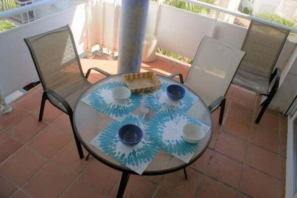 Outdoor dining - Flat with canal views and communal swimming pool AV 20 (Rosas / Roses)