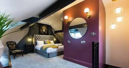 Craven by Casa Del Artista - Large 4 Bedroomed House with Patio - Skipton