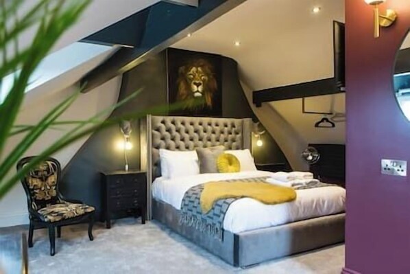 4 bedrooms, iron/ironing board, travel crib, WiFi