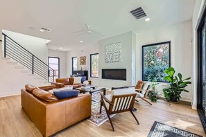 TV, fireplace, offices