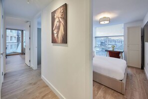 Apartamento | 2 dormitorios, escritorio, Internet