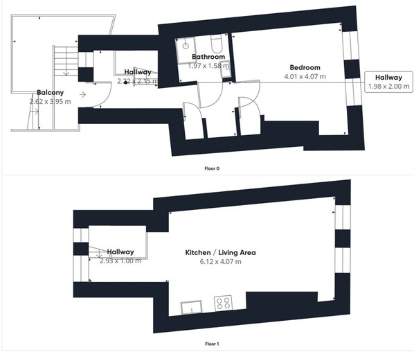 Un plan d’étage comprenant un balcon, une salle de bain, une chambre, un couloir et une cuisine.