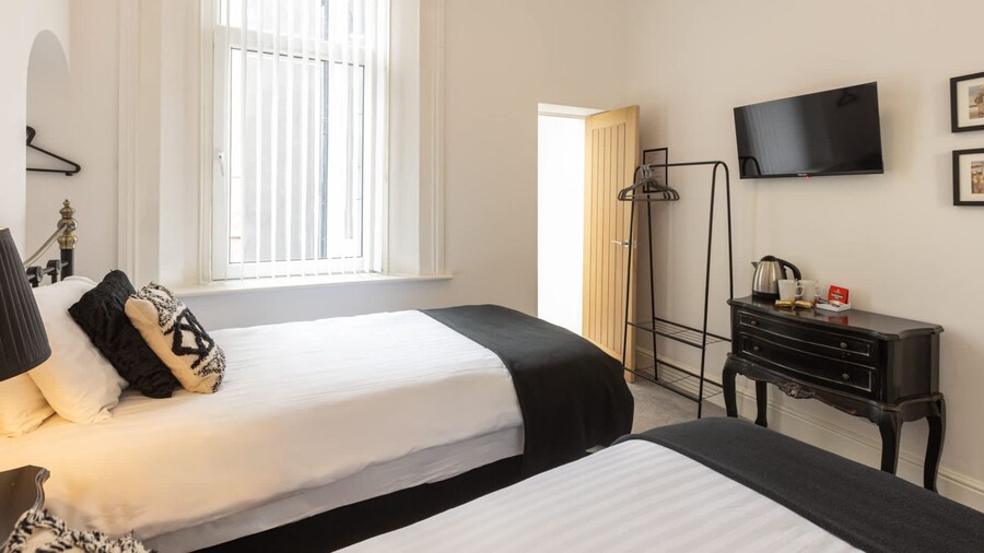 Host Stay Danby at the Sandbeck