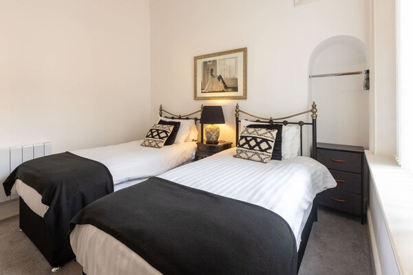 Host Stay Danby At The Sandbeck - Whitby Beach
