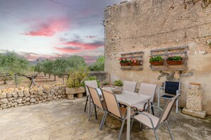Villa | Outdoor dining - Property With Stunning Features (Pollensa)