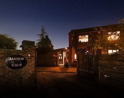 Host Stay Pied-a-terre at Manor View