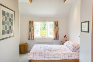 Apartment | 3 bedrooms - Host Stay Marlpit Cottage (Holt)