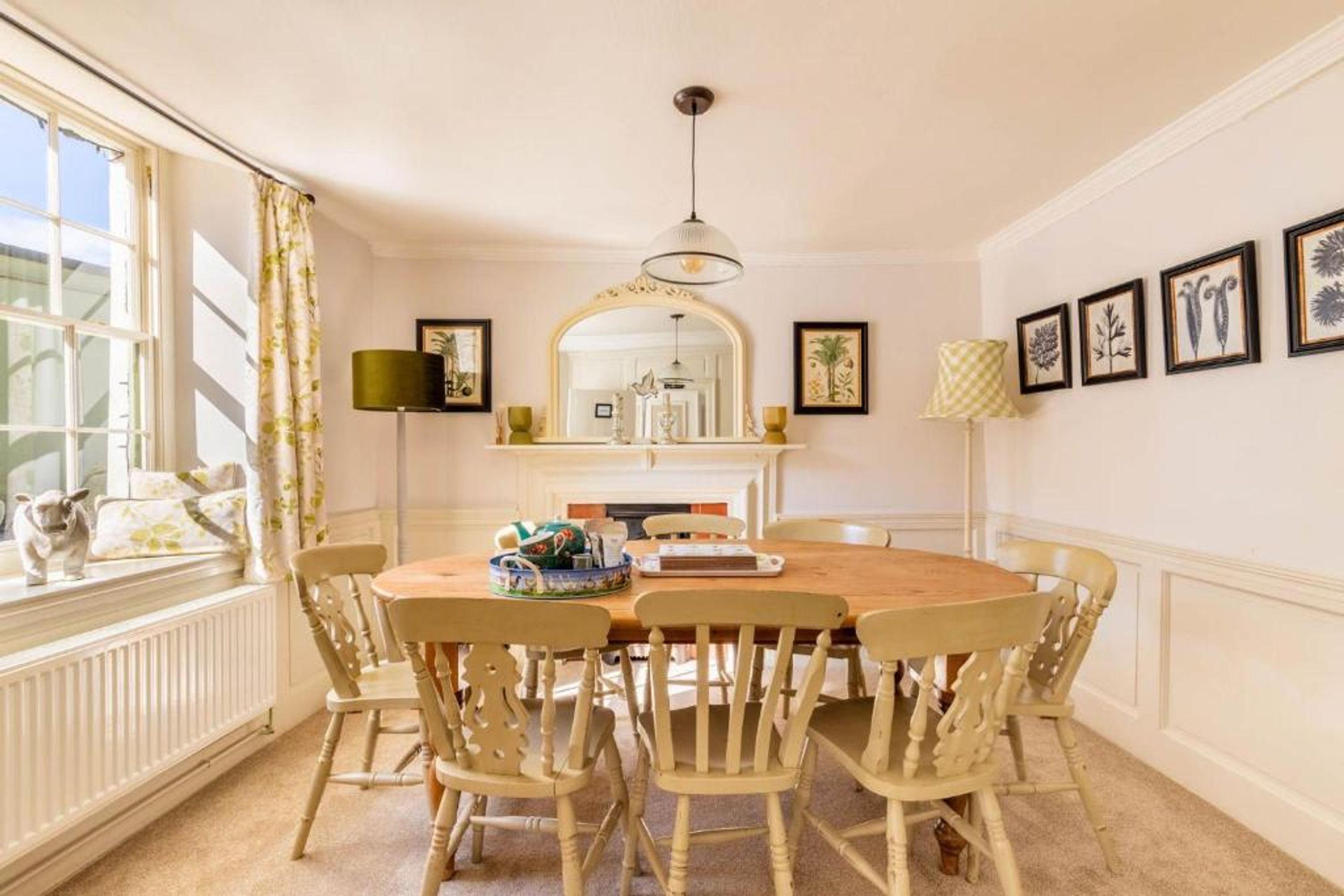 Nhà | 4 phòng ngủ 