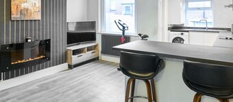 Host Stay Thurstane Street