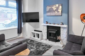 Unclassified image, 4 of 11, button - Host Stay Thurstane Street (Bolton)