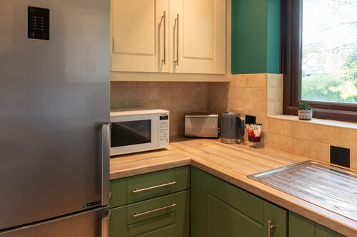 Host Stay Chew Brook Drive