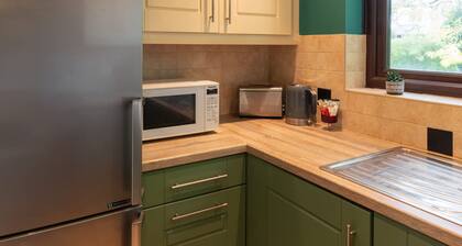 Host Stay Chew Brook Drive