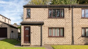 Apartment | 1 bedroom - Host Stay Chew Brook Drive (Oldham)