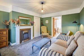 獨棟房屋 | 2 間臥室、書桌