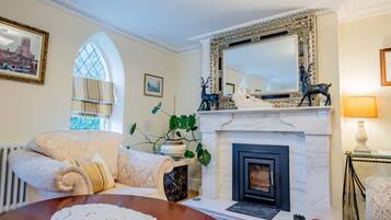 Nhà | 5 phòng ngủ, truy cập Internet tốc độ cao