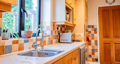 Host Stay Longscroft Manor