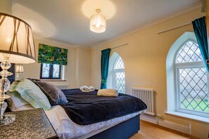 5 bedrooms, Internet