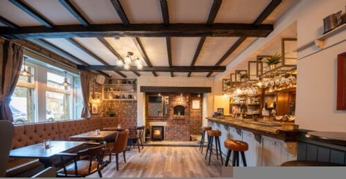 Host Stay Woodroffe Arms Hope Twin Room 2