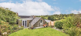 Host Stay Westbury Cottage