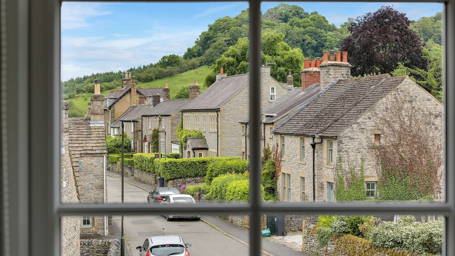 Host Stay Foxglove Cottage