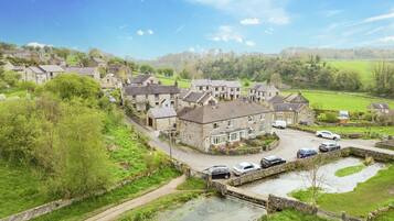 House | 2 bilik tidur