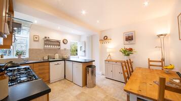 House | 2 bilik tidur