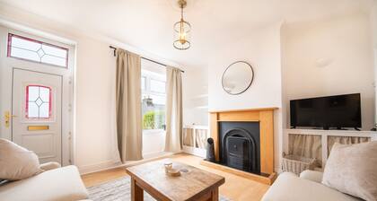 Host Stay Poppy s Cottage