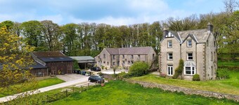 Host Stay Robin s Nest