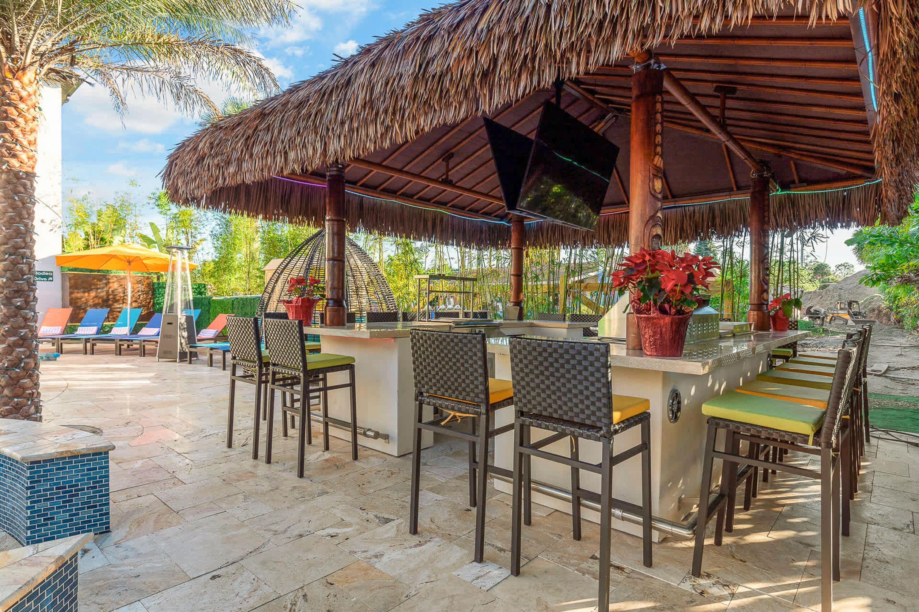 House | 20 bedrooms, Internet