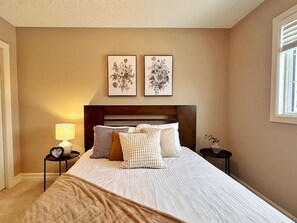 3 sovrum, skrivbord, strykjärn/strykbräda och gratis wi-fi