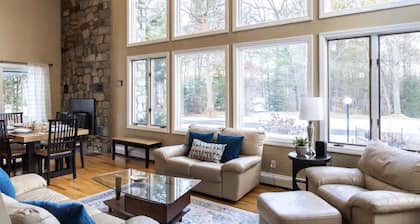 Cozy Naples Escape - Nestled in Lakes & Mountains