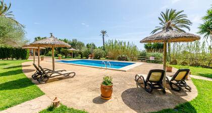 Villa in Campos With Shared Pool