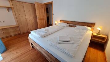 Apartment | 2 bedrooms, bed sheets