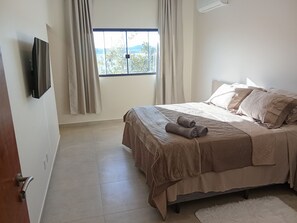 3 bedrooms, WiFi, bed sheets