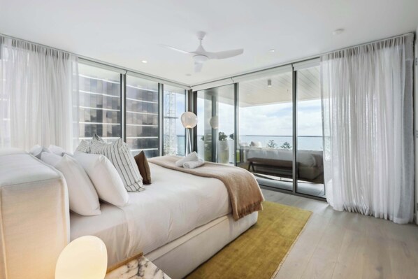 3 bedrooms, desk, iron/ironing board, WiFi