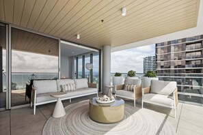 Interior - Matisse by Khove (Burleigh Heads)